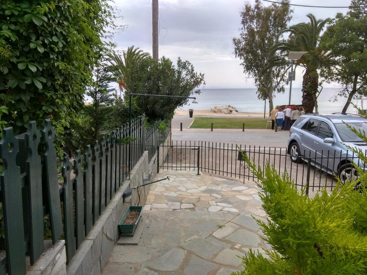 Cute Maisonette No2 On Coastal Sidewalk Нікіті Екстер'єр фото